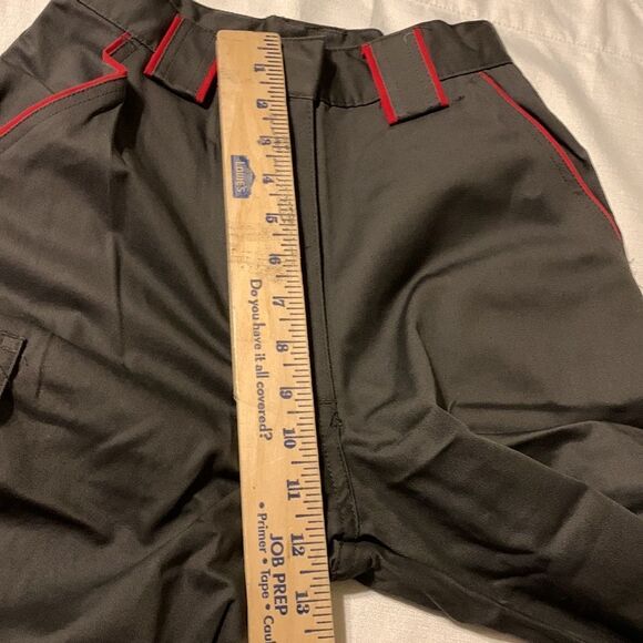 Size 4 women’s gray tactical pants 32” length.  NWT - Picture 9 of 9